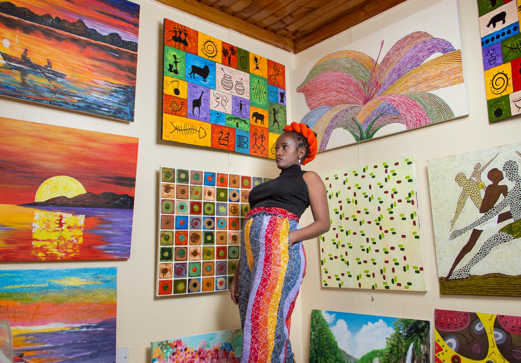 Hoodies & Sweatshirts